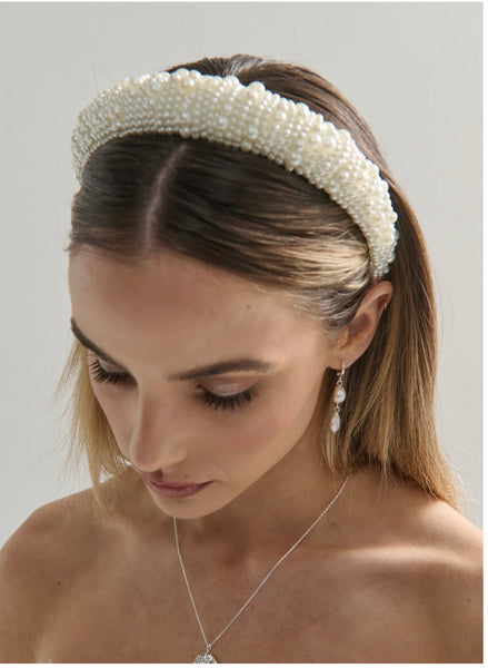 Alexia Hand Band - White Pearl